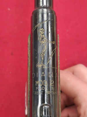 Lot 184 - Airgun.- A Diana model 2 air pistol