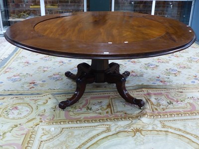 Lot 626 - A 19th-century mahogany radially extending...