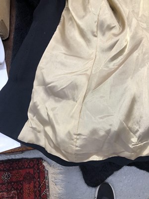 Lot 146 - Clothing - A Max Mara black jacket with a...