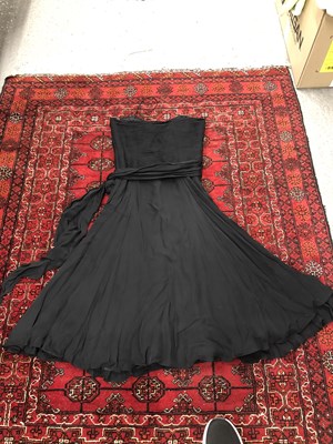 Lot 149 - Clothing - A Jaeger strapless silk black...