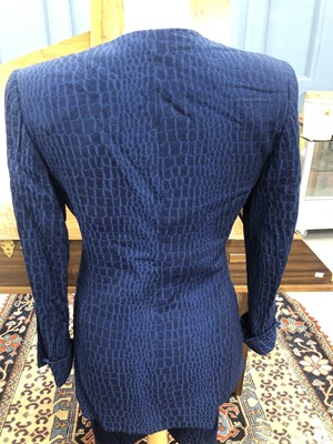 Lot 150 - A Pallo De Gerard brown and navy flocked...