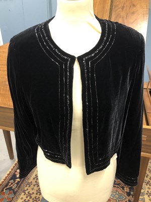 Lot 150 - A Pallo De Gerard brown and navy flocked...