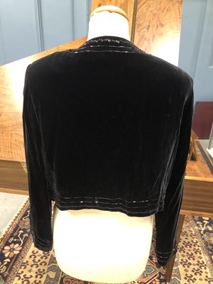Lot 150 - A Pallo De Gerard brown and navy flocked...