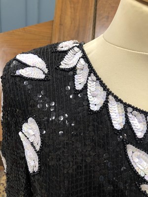 Lot 129 - Clothing - A Frank Usher silk black and white...