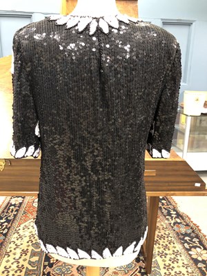 Lot 129 - Clothing - A Frank Usher silk black and white...