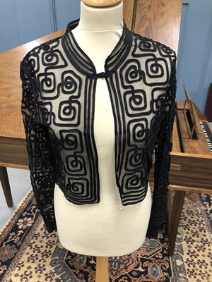 Lot 129 - Clothing - A Frank Usher silk black and white...
