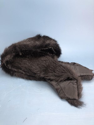 Lot 136 - A collection of fur hats, stoles, scarves, etc.