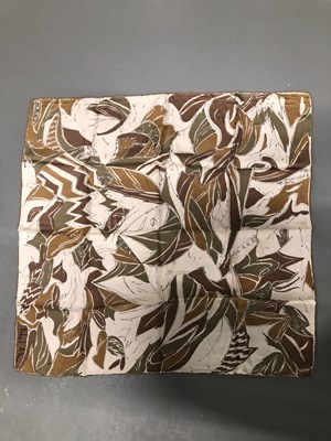 Lot 138 - Scarves- to include Aquascutum,Richard Allen,...