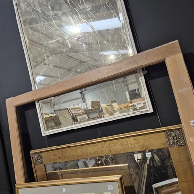 Lot 1512 - A large oak frame.