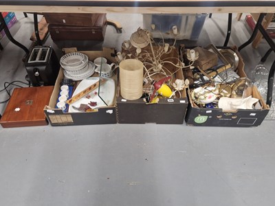 Lot 896 - Electric lighting, a toaster, breakfast wares,...