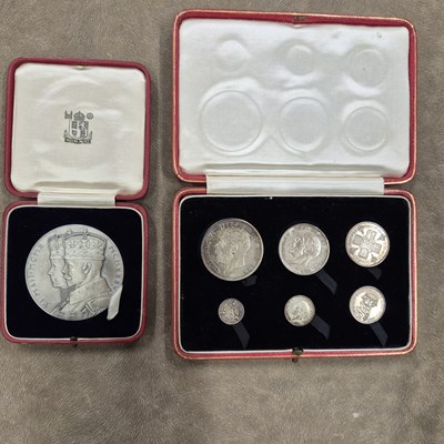 Lot 1621a - Two read leather bound GB coin sets