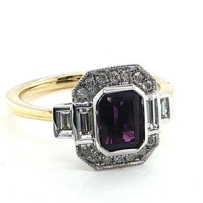 Lot 1053 - A 9ct yellow and white gold Art Deco style...