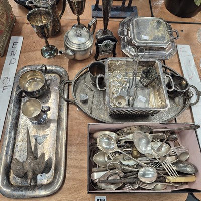 Lot 819 - Various silver plated wares