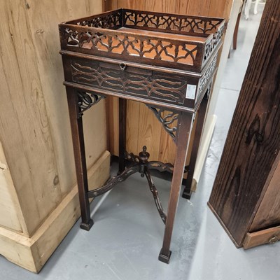 Lot 313 - An Edwardian Chippendale-style urn stand.