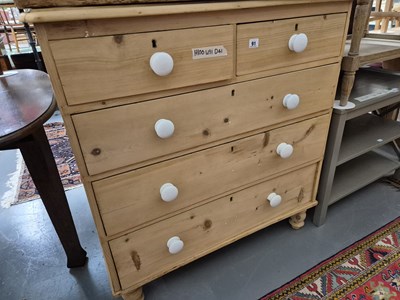 Lot 91 - An antique pine chest of five drawers H 100 W...