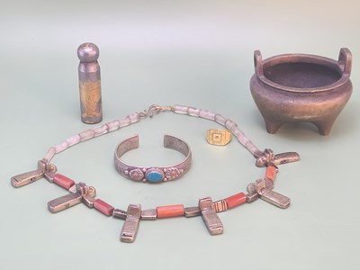 Lot 1431 - A Chinese bronze censer, a necklace, a gem set...