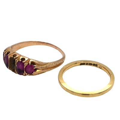 Lot 1115 - A gemset ring, unhallmarked, assessed as...