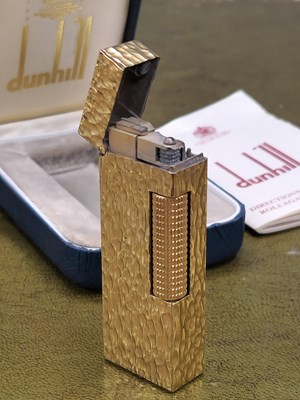 Lot 1725 - Dunhill. A gold-plated Swiss Rollagas lighter...