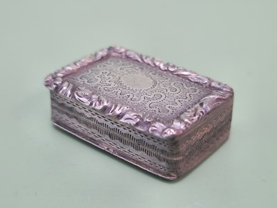 Lot 1393 - A Victorian silver vinaigrette, the...