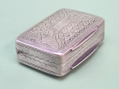 Lot 1402 - A William IV silver vinaigrette, the...