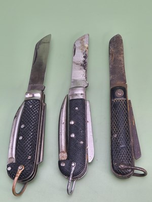 Lot 1828 - A WW II period British army jack knife by...