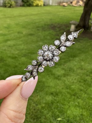 Lot 1190 - An antique diamond-set expanding bangle, the...