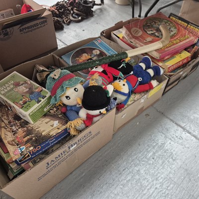 Lot 625 - A collection of board games together with soft...