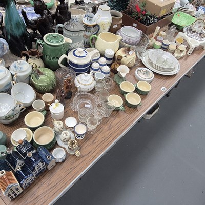 Lot 690 - A collection of egg cups, Cornish wares, a...