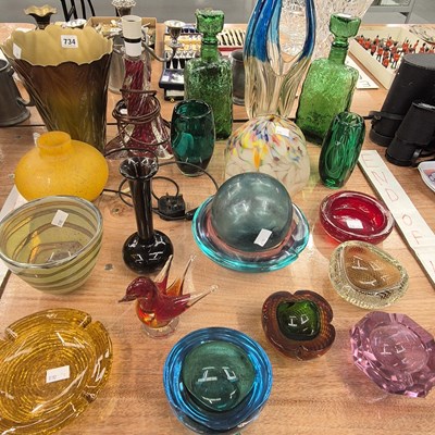 Lot 734 - Art glass bowls, a table lamp, a glass light...