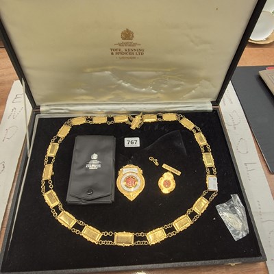 Lot 767 - A cased Toye, Kenning & Spencer Chairnan's...