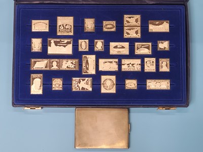 Lot 1292 - A set of 'The International Society of...