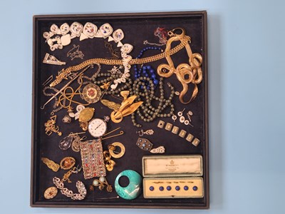 Lot 1261 - A quantity of mostly vintage costume jewellery...