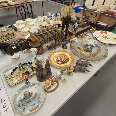 Lot 803 - A Beswick horse drawn brewers dray, a ceramic...