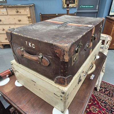 Lot 248 - Two large vintage suitcases