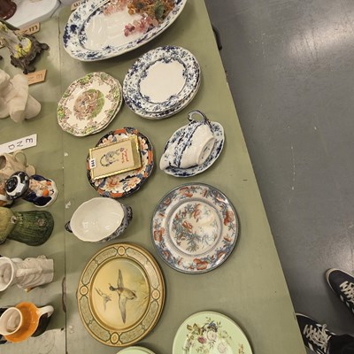 Lot 844 - A Leighton blue and white platter, plates and...