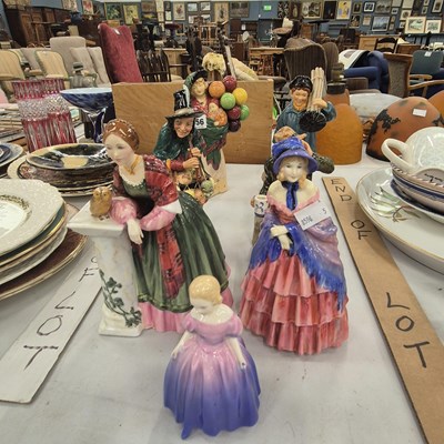 Lot 856 - Seven various Doulton figurines