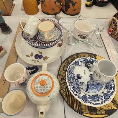 Lot 857 - A Worcester 'Evesham' oval platter, Nicola...