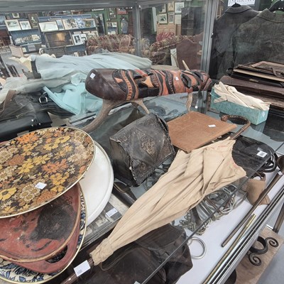 Lot 860 - Leather bags, stationery folders, a brief case,...