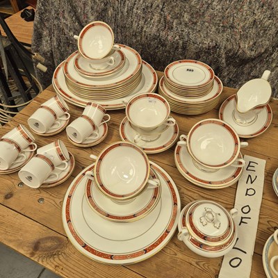Lot 885 - Royal Worcester 'Beaufort' coffee and dinner...