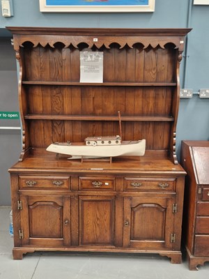 Lot 61 - A good quality bespoke Georgian style country...