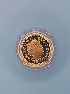 Lot 2929 - Royal Mint - 2005 Silver Proof one pound coin