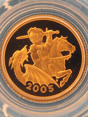 Lot 2987 - 2005 Gold Proof Half Sovereign, struck in 22ct...