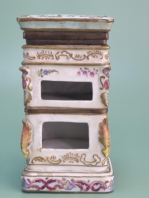 Lot 1818 - A Samson 'Meissen' floral porcelain inkwell, a...
