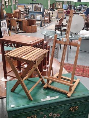 Lot 114 - A artist's table top easel and a small folding...