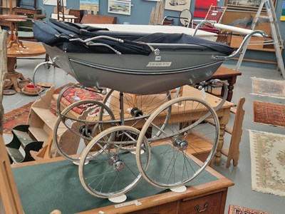 Lot 120 - A vintage Wilson carriage sprung four wheel...
