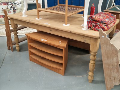 Lot 129 - A pine kitchen table on turned legs H 78 W 179...