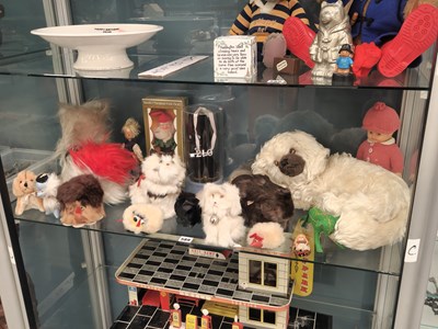 Lot 589 - Cats, birds and other soft toys together with...