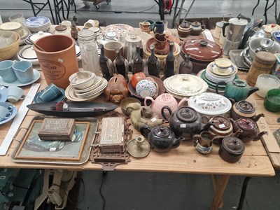 Lot 603 - Five duck form clothes brushes, various tea...