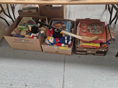 Lot 606 - Knitted soft toys, boxed board games and...