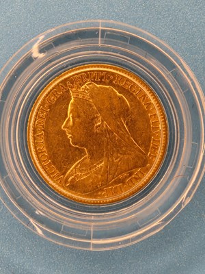 Lot 2801 - A 22ct gold half sovereign dated 1900,...
